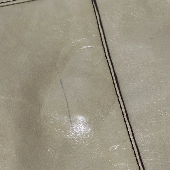 Used Hobo handbag in a pretty Eucalyptus color 💚 - Picture 4 of 7